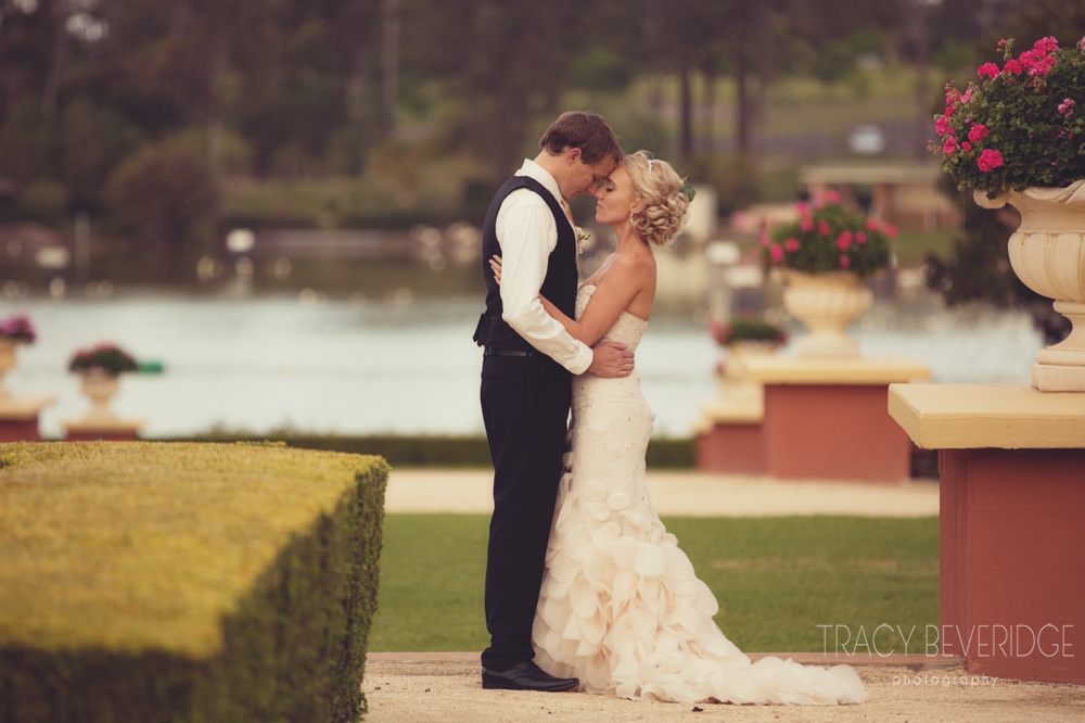 Hunter Valley Wedding Photographer {Tegan & Pat are Married}