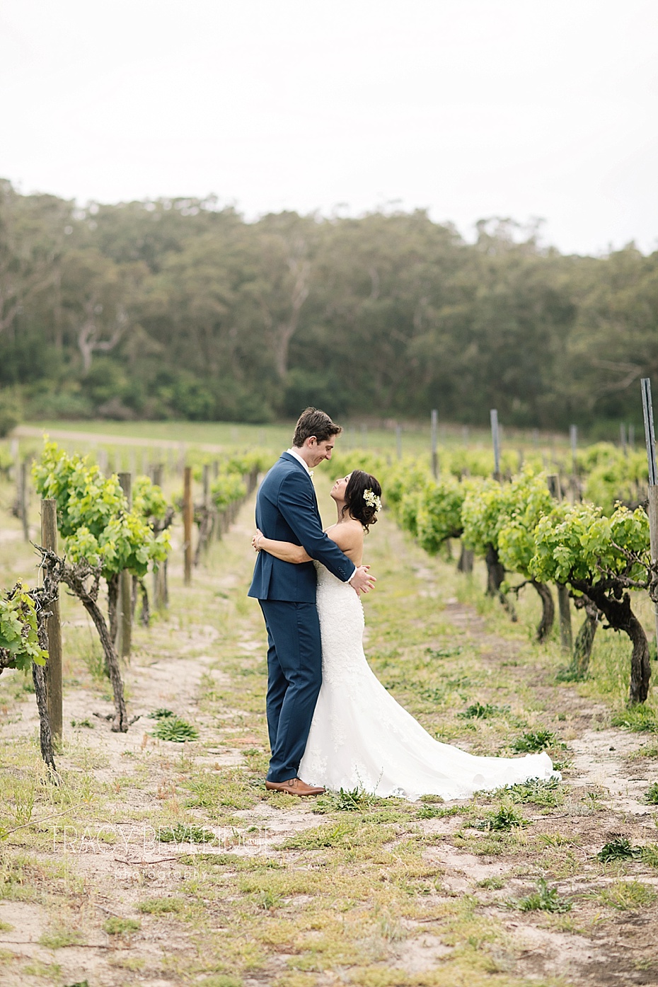 Rochelle and Mike  Murrays Craft brewing Co Port Stephens Wedding photographer